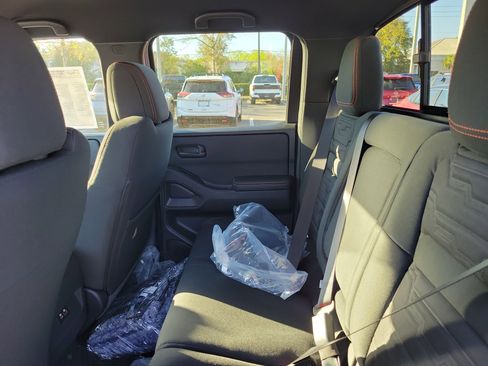New 2026 Nissan Frontier PRO-4X w/ Tow Package AWD/4WD image 12