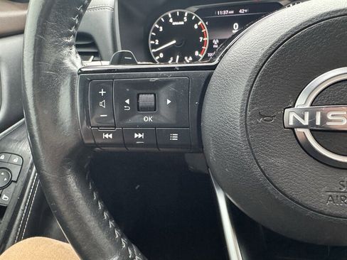 Used 2022 Nissan Rogue SV w/ SV Premium Package image 9