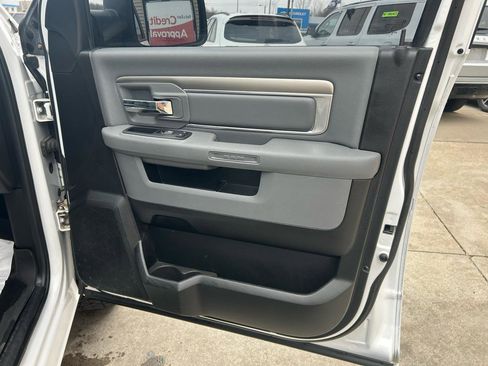 Used 2019 RAM 1500 Big Horn image 18