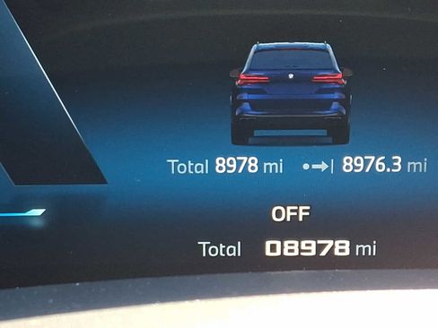 Used 2025 BMW X5 M60i w/ Executive Package image 21