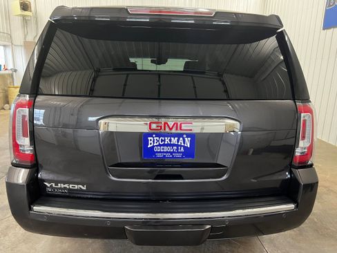 Used 2015 GMC Yukon Denali w/ Touring Package AWD/4WD image 5