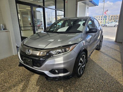 Used 2023 Honda HR-V LX image 5