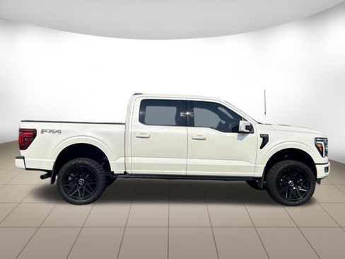 Used 2024 Ford F150 Platinum w/ FX4 Off-Road Package AWD/4WD image 8