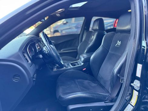 Used 2017 Dodge Charger R/T Scat Pack w/ Dynamics Package RWD image 31