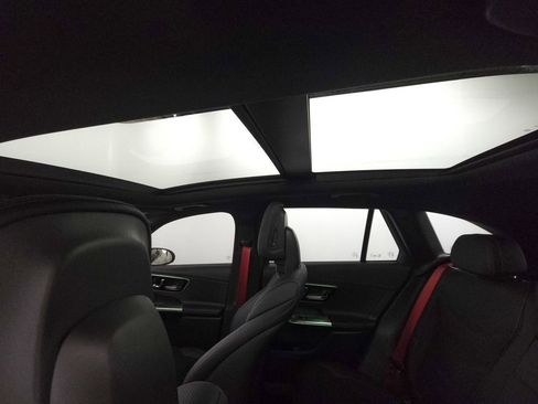 Used 2024 Mercedes-Benz GLC 43 AMG 4MATIC image 27