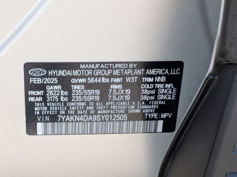 Certified 2025 Hyundai Ioniq 5 SEL RWD image 35