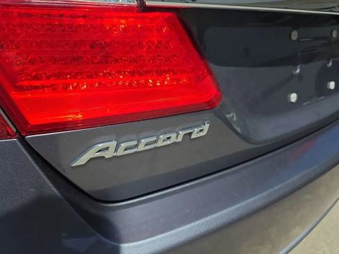 Used 2015 Honda Accord LX image 11