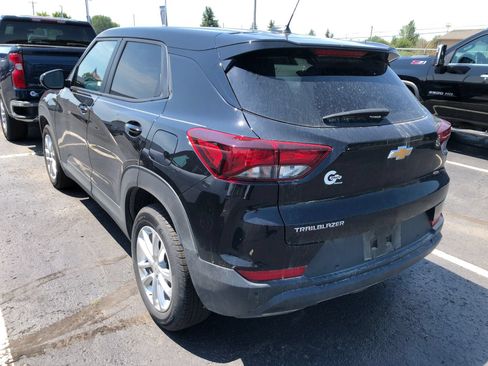Used 2025 Chevrolet TrailBlazer LS w/ LS Convenience Package FWD image 5