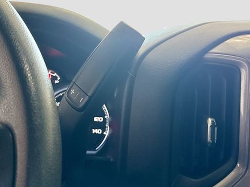 Used 2021 Chevrolet Silverado 1500 Custom image 17