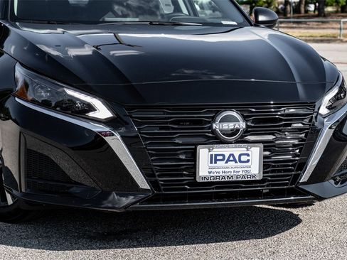 New 2024 Nissan Altima 2.5 SV image 3