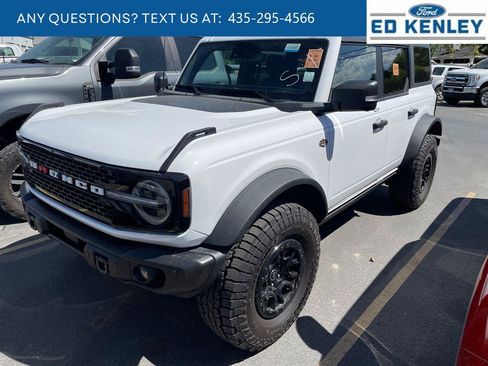Used 2023 Ford Bronco Wildtrak AWD/4WD image 2