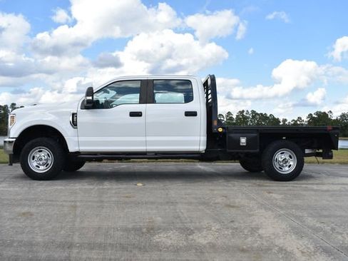 Used 2019 Ford F250 XL w/ Power Equipment Group image 9