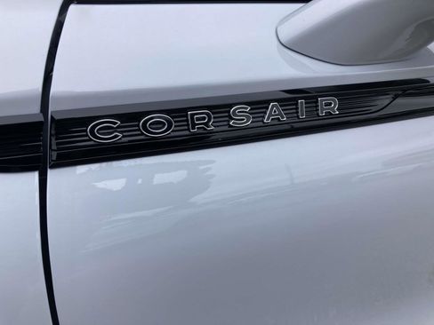 New 2025 Lincoln Corsair Reserve w/ Equipment Group 202A image 11