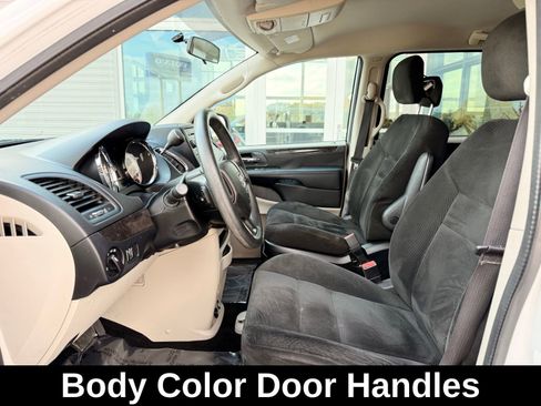 Used 2016 Dodge Grand Caravan SE w/ Quick Order Package 29E SE image 13