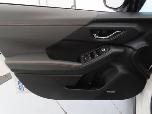 Used 2025 Subaru Crosstrek 2.5i Limited w/ Crosstrek Mirror Package AWD/4WD image 10