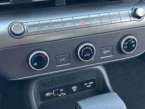 New 2026 Hyundai Kona SE image 26