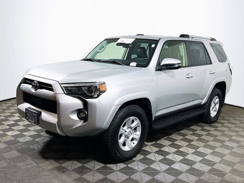 Certified 2022 Toyota 4Runner SR5 Premium AWD/4WD image 3