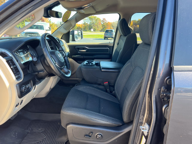 Used 2019 RAM 1500 Big Horn AWD/4WD image 4