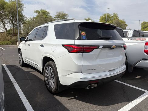 Used 2023 Chevrolet Traverse Premier image 4