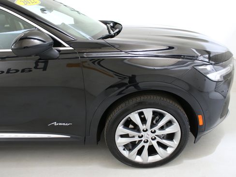 Used 2022 Buick Envision Avenir w/ Technology Package II AWD/4WD image 11