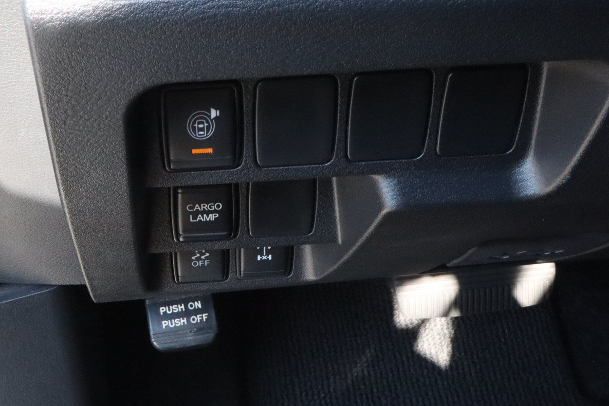 Used 2026 Nissan Frontier PRO-4X AWD/4WD image 16