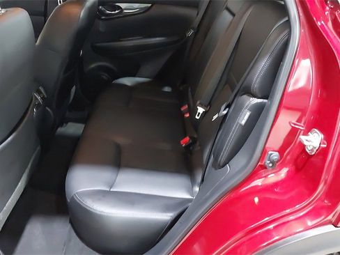 Used 2021 Nissan Rogue Sport SL w/ Premium Package image 21