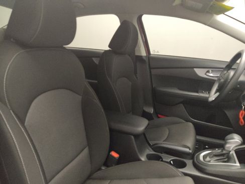 Used 2023 Kia Forte LXS w/ LXS Technology Package FWD image 21