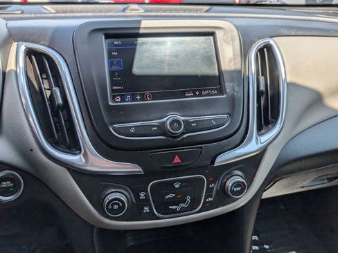 Used 2020 Chevrolet Equinox LS FWD image 21