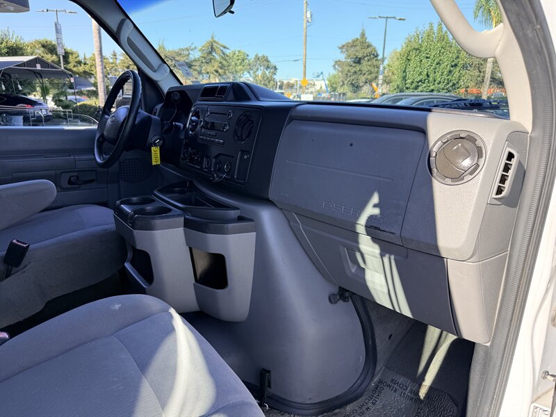 Used 2012 Ford E-350 and Econoline 350 XLT RWD image 23