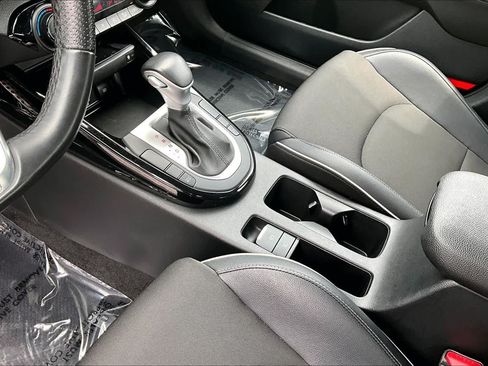 Certified 2023 Kia Forte GT-Line w/ GT-Line Premium Package FWD image 17