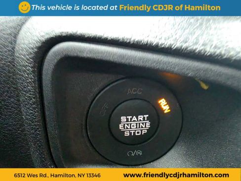 Used 2025 Jeep Wrangler Willys image 15