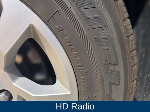 Used 2019 Chevrolet Suburban LT AWD/4WD image 9