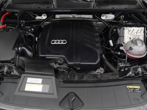 Used 2023 Audi Q5 2.0T Premium w/ Convenience Package image 13