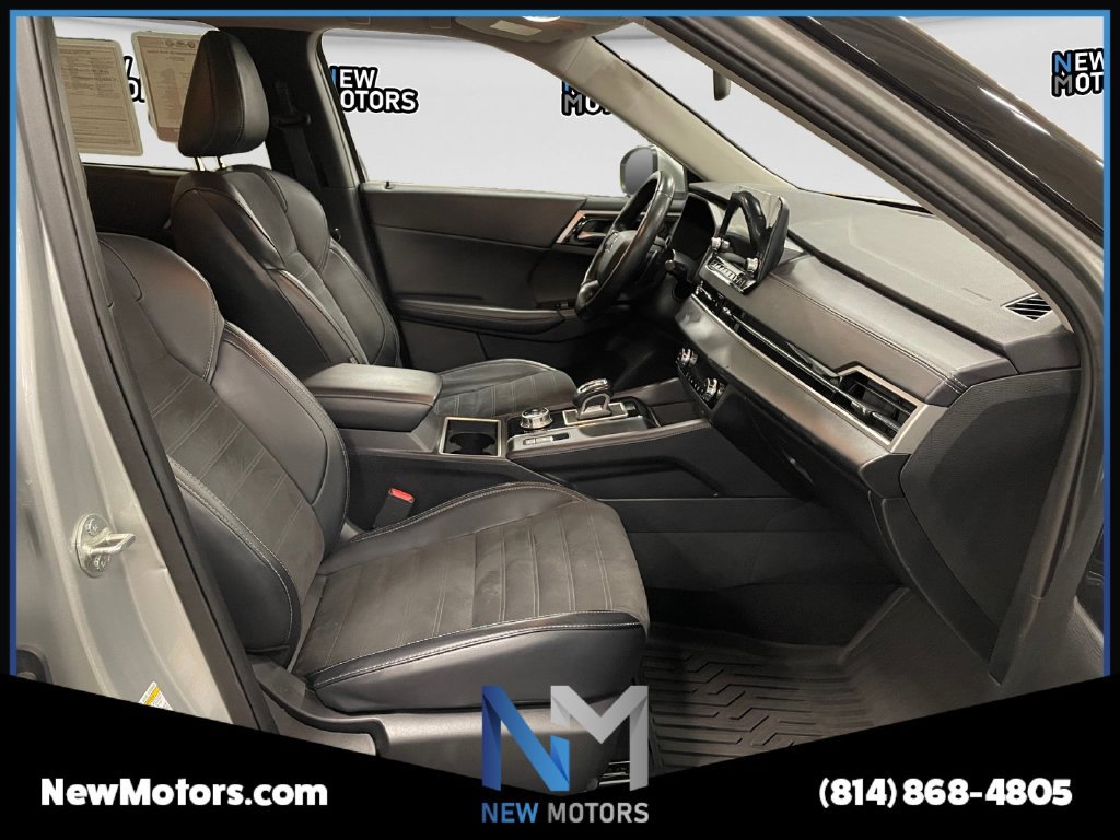 Used 2024 Mitsubishi Outlander SE Black Edition AWD/4WD image 15
