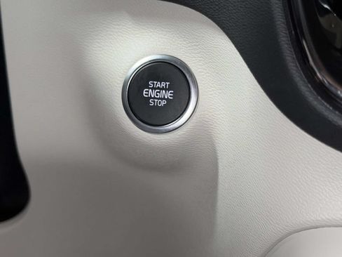 Used 2024 Volvo XC40 B5 Plus AWD/4WD image 26