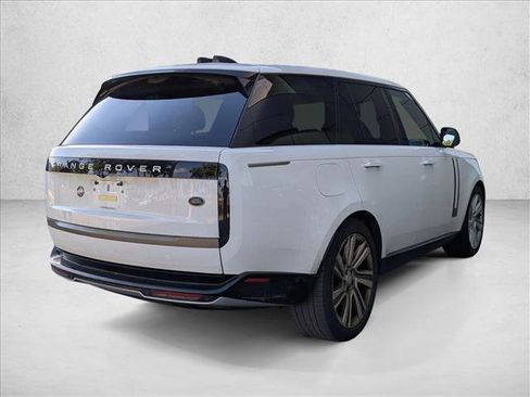 Certified 2023 Land Rover Range Rover SE AWD/4WD image 5