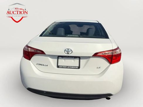 Used 2018 Toyota Corolla LE FWD image 6