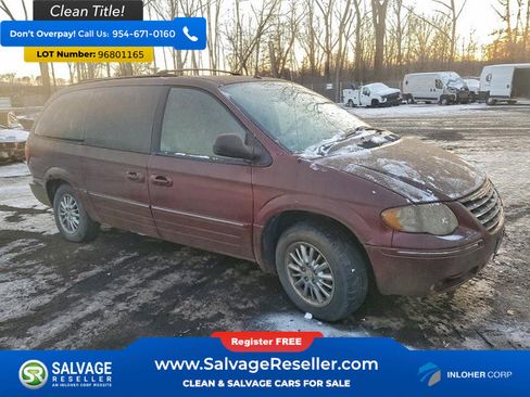 Used 2007 Chrysler Town & Country Limited image 5