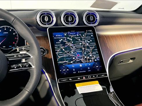 New 2026 Mercedes-Benz GLC 300 4MATIC image 8