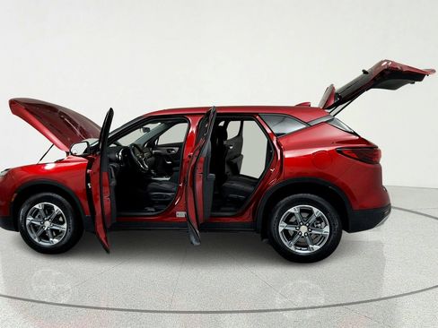 Used 2024 Chevrolet Blazer LT w/ LPO, Floor Liner Package FWD image 10