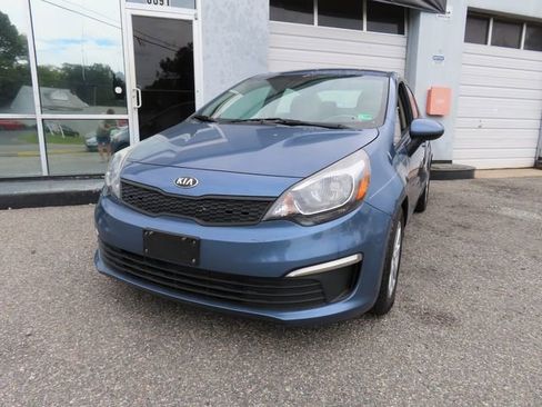Used 2016 Kia Rio LX image 2