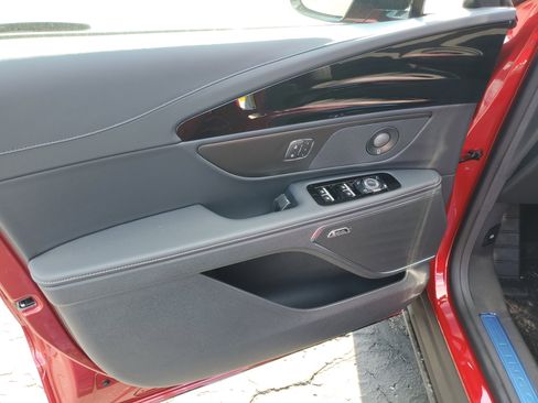 New 2026 Lincoln Nautilus Reserve w/ Jet Appearance Package AWD/4WD image 8