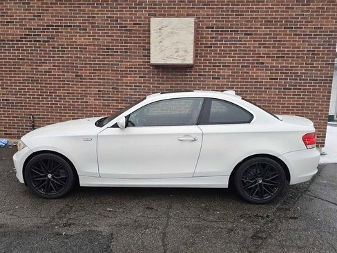 Used 2011 BMW 128i Coupe image 1