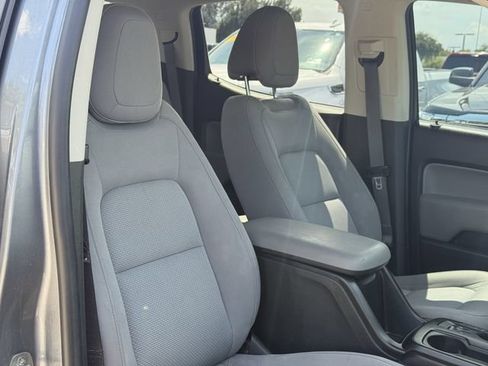 Used 2021 Chevrolet Colorado W/T w/ WT Convenience Package RWD image 19