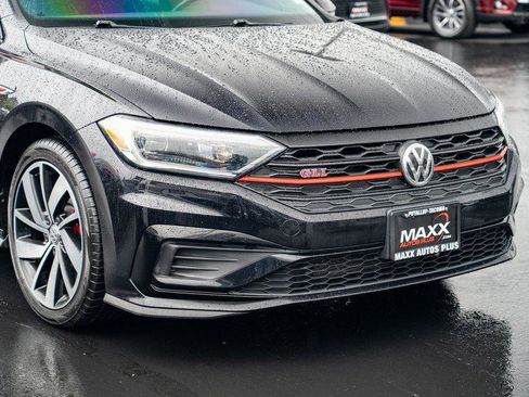 Used 2019 Volkswagen Jetta GLI image 7