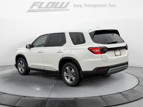 New 2025 Honda Pilot EX-L image 5