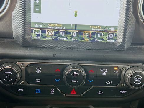 Used 2023 Jeep Wrangler Unlimited Rubicon 4xe w/ Steel Bumper Group AWD/4WD image 23