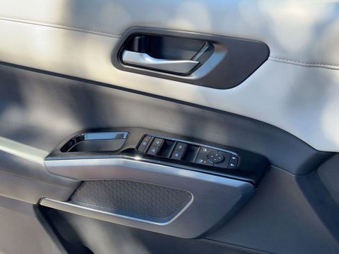 New 2025 Nissan Pathfinder SL w/ Cargo Package image 13