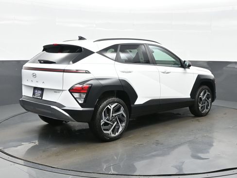 Certified 2026 Hyundai Kona SEL Premium AWD/4WD image 6