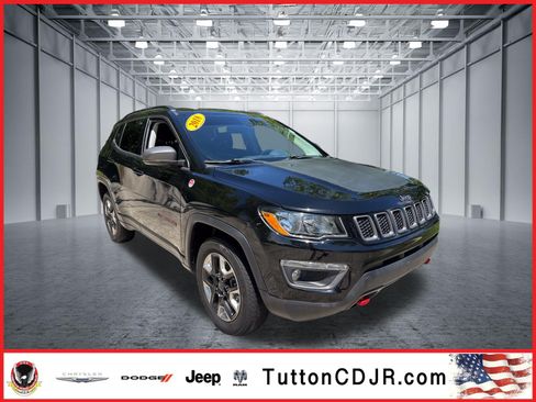 Used 2018 Jeep Compass Trailhawk w/ Leather Interior Group AWD/4WD image 1